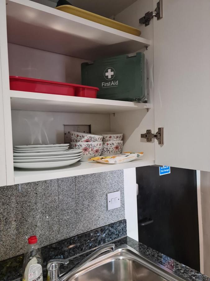 Exclusive Private One Bedroom Лондон